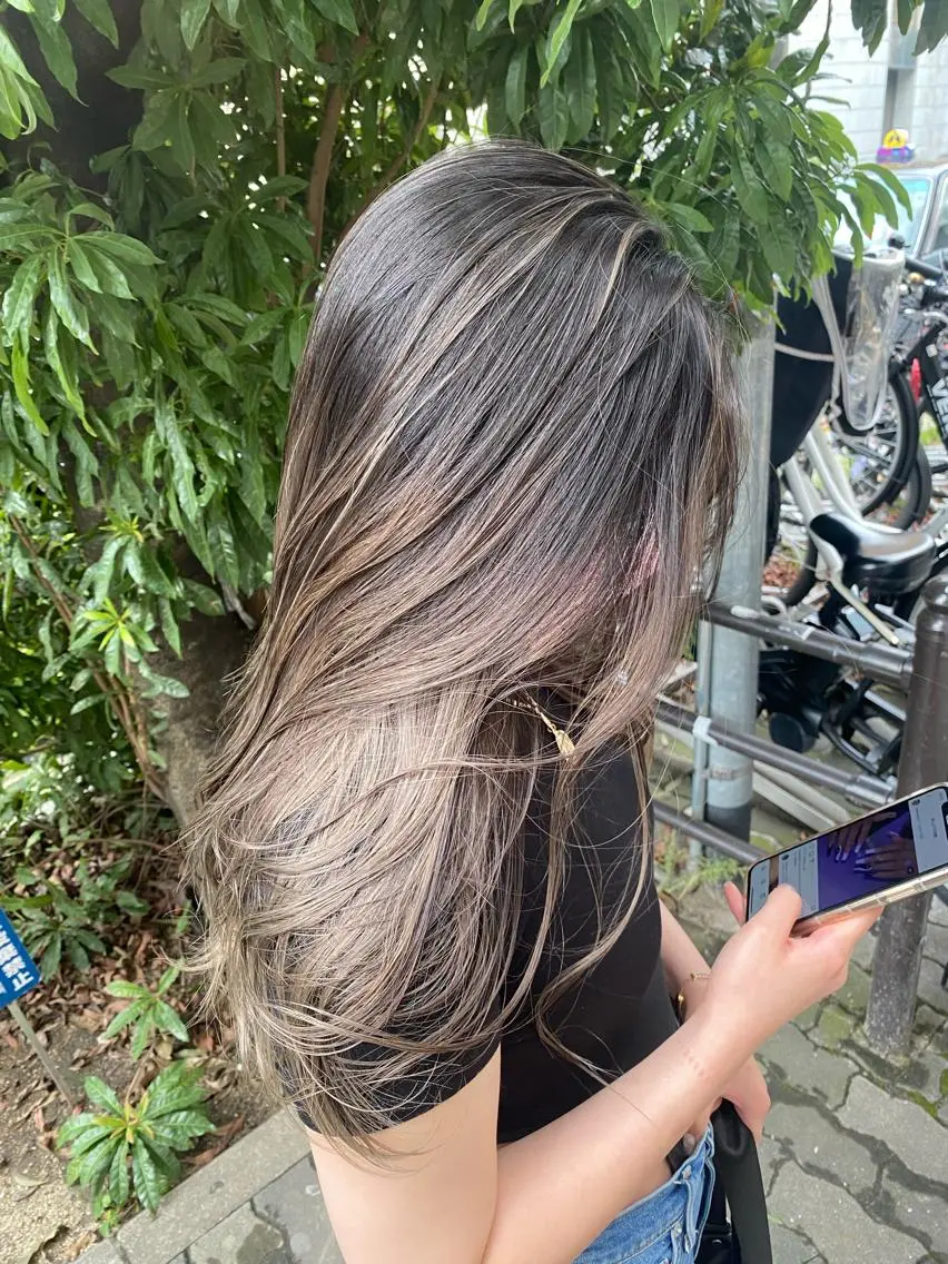 ロング ヘアカラー トップスタイリスト/ アユミのヘアスタイル