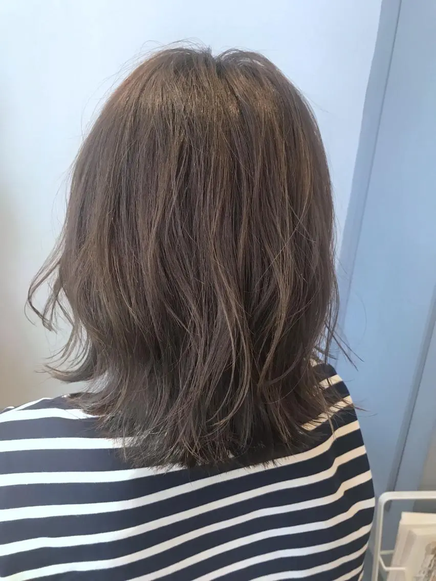 ミディアム カラー アッシュ アッシュグレー アッシュグレージュ 透明感カラー グレージュ パーマ×ウルフカット koya☆のヘアスタイル