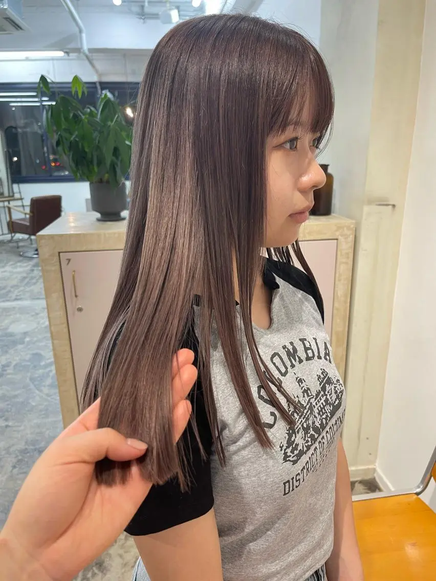 カラー Terve.野崎 真里奈のヘアスタイル