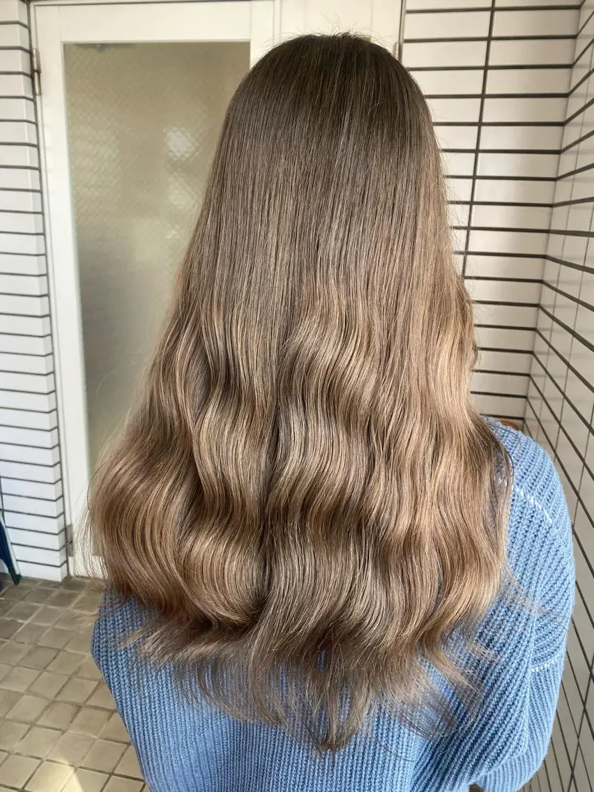 ロング カラー 武田 悠生乃のヘアスタイル