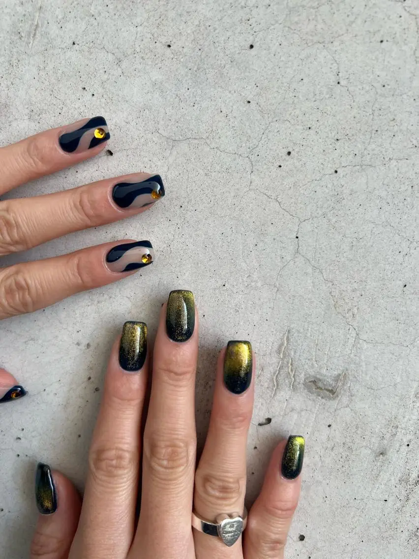 ネイル マグネットネイル 持ち込み ニュアンスネイル Charme. NOBUKOのネイルデザイン