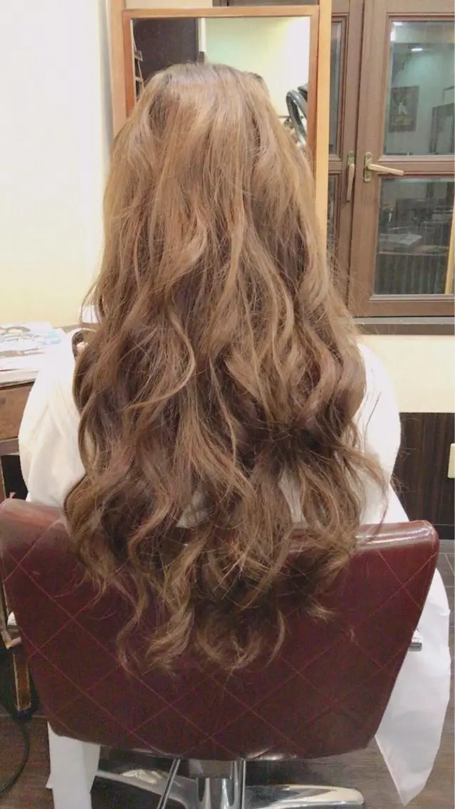 ロング カラー パーマ ヘアアレンジ エクステ 色落ちまでキレイに! !女性サロンのヘアスタイル