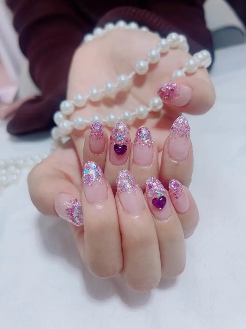 ネイル ハンドネイル VIVIAN リサのネイルデザイン