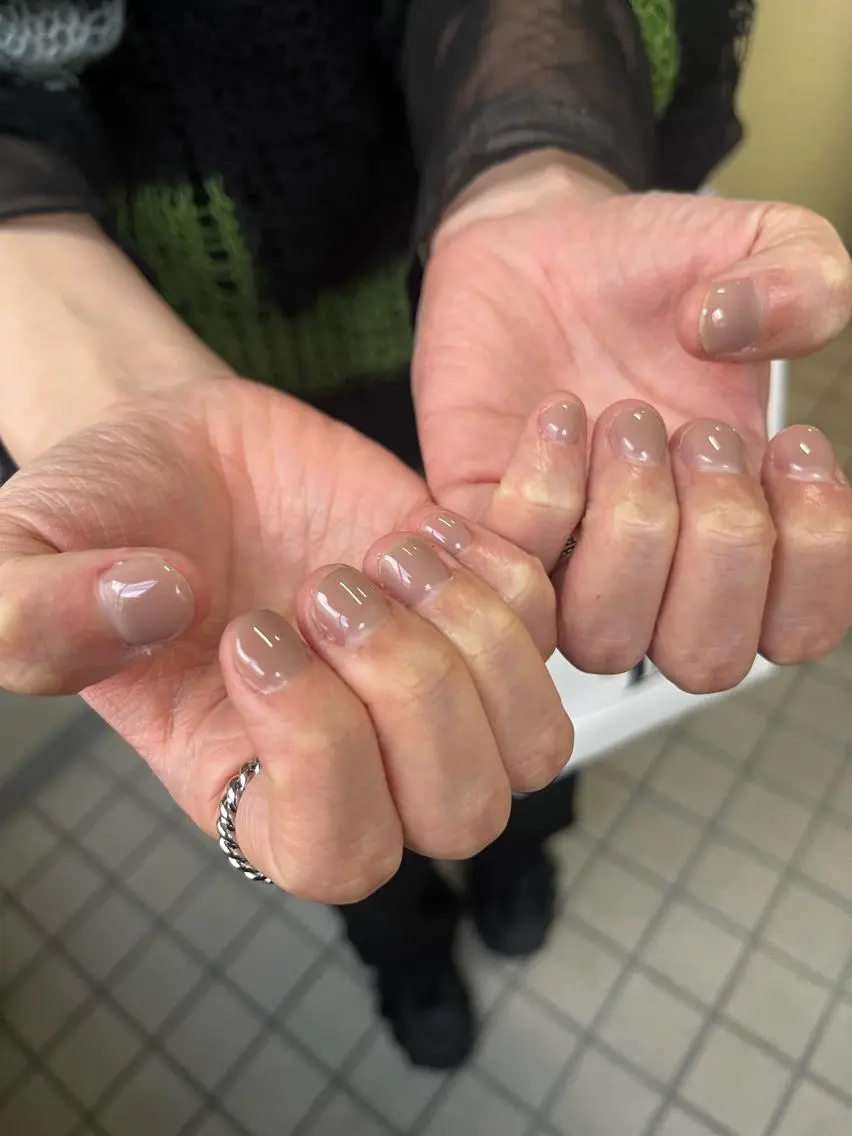 ネイル ワンカラーネイル シンプルネイル Etel atelier。のネイルデザイン