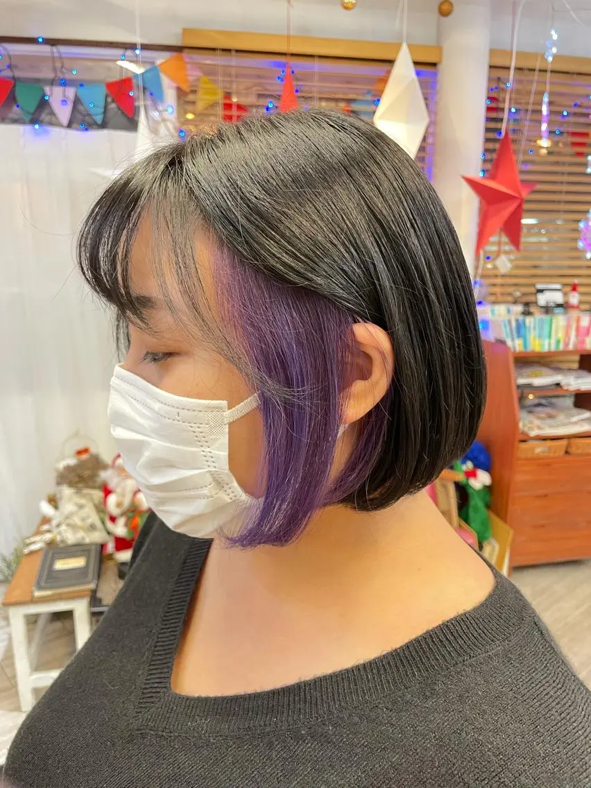 ショート インナーカラー 推し ブリーチ 髪質改善のヘアスタイル