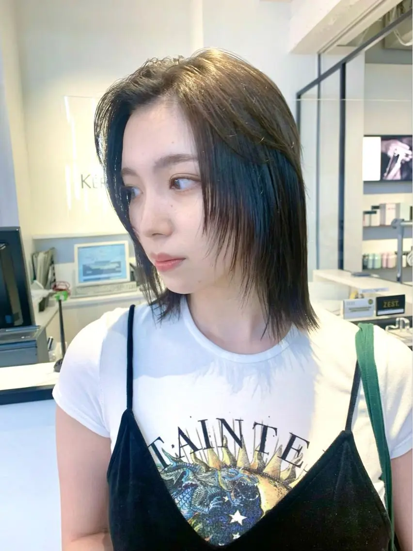 ショート カラー 透明感カラー グレージュ オリーブグレージュ オリーブグレー Kureha/ネイル トレンドヘアのマツエク・マツパデザイン