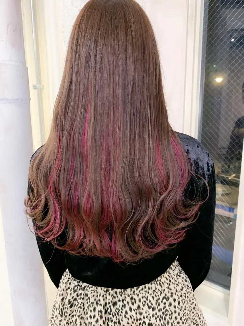 ロング カラー インナーカラー ピンクカラー トリートメント /カラー/NAOKIのヘアスタイル