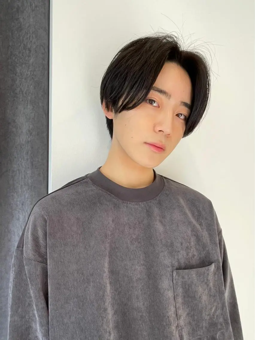 カラー パーマ メンズ センターパート 髪質改善 川島　広大のヘアスタイル