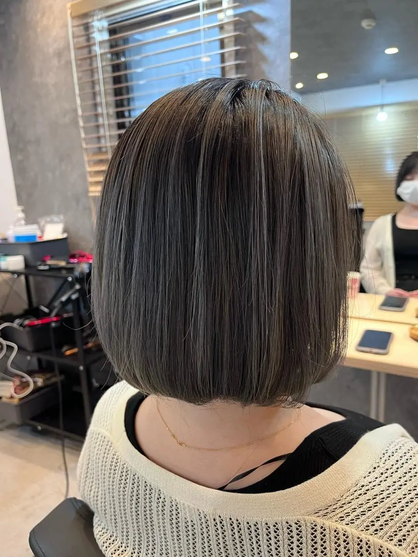 ショート カラー 小松崎 友宏のヘアスタイル