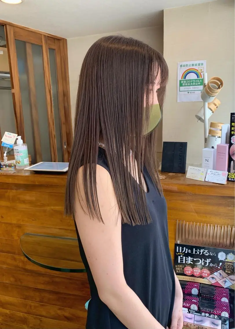 セミロング カラー ベージュカラー オリーブベージュ ヘアカラー トリートメント 矢野 晃平のヘアスタイル