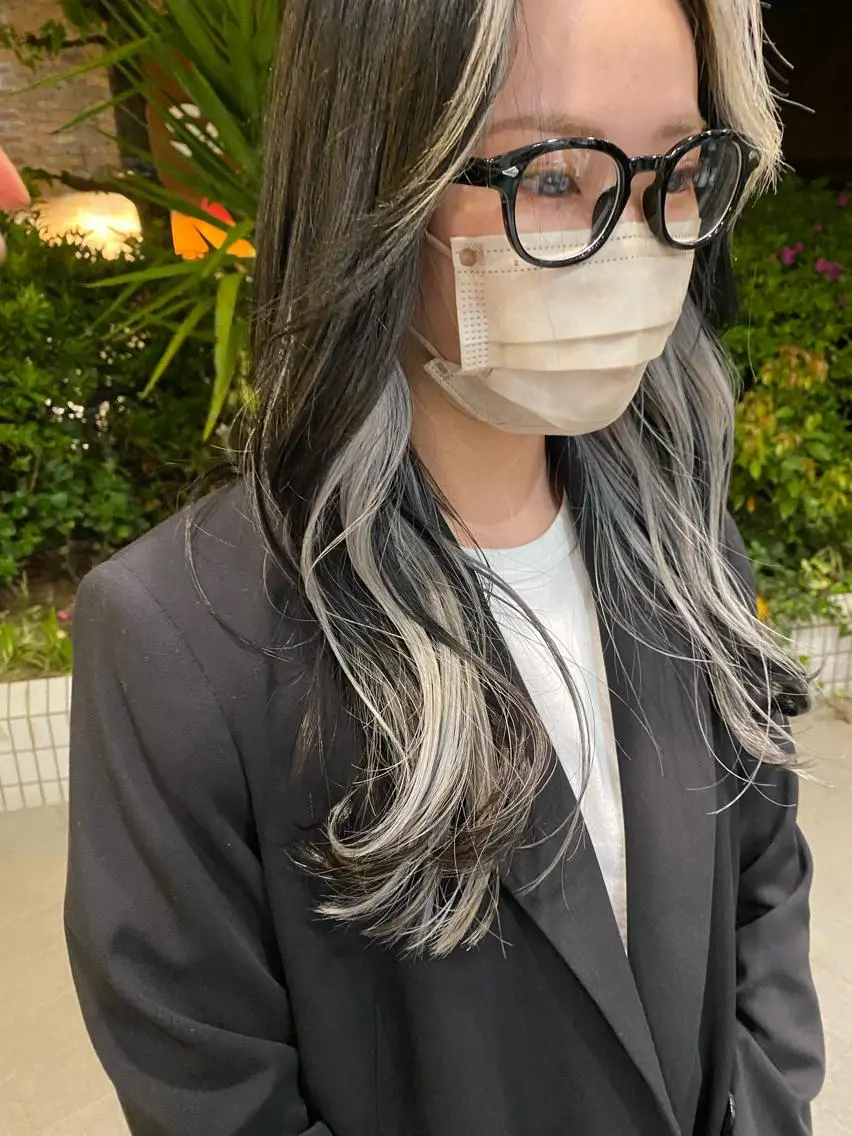 ロング カラー 黒髪 韓国風カラー 韓国風ヘア ヘアカラー 平野恵/透明感カラー ブリーチ/ボブのヘアスタイル