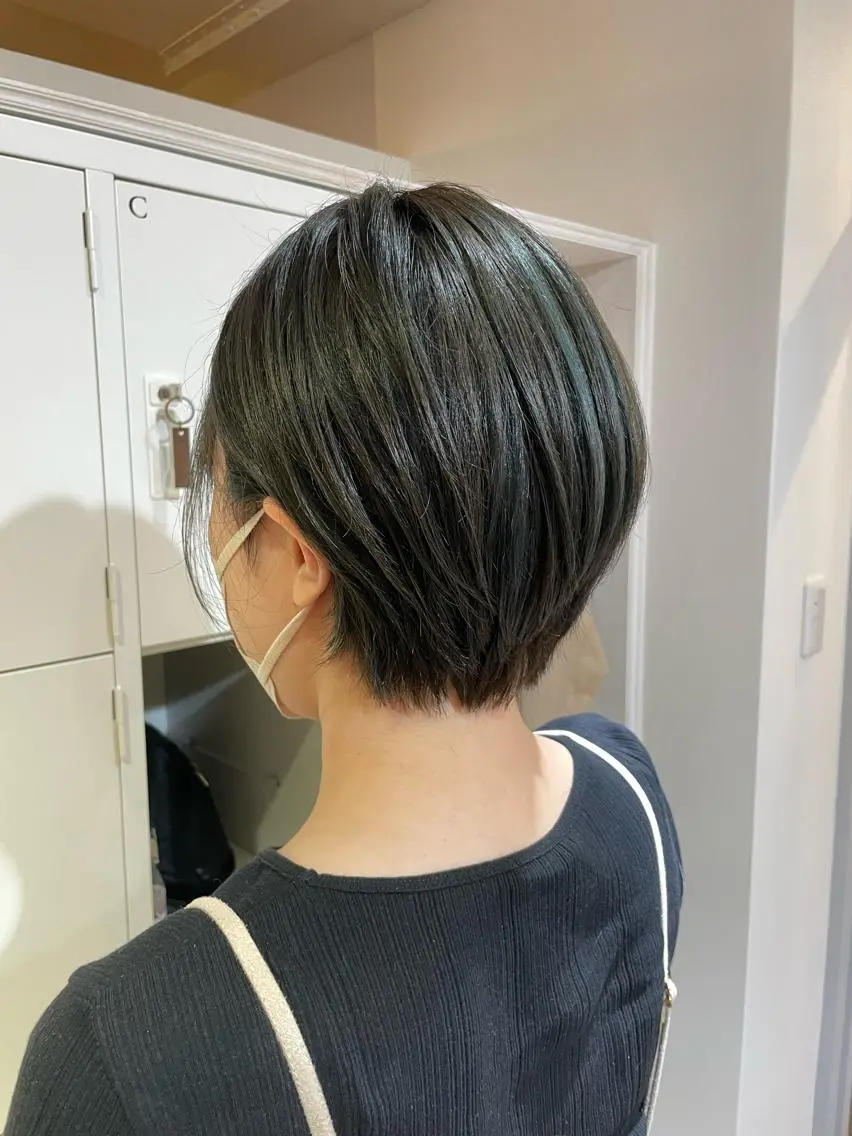 ショート カラー akane .のヘアスタイル