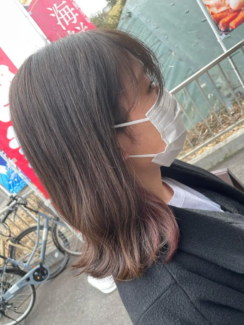 ミディアム カラー イヤリングカラー ピンクカラー JowA✂︎ 目片夏実のヘアスタイル