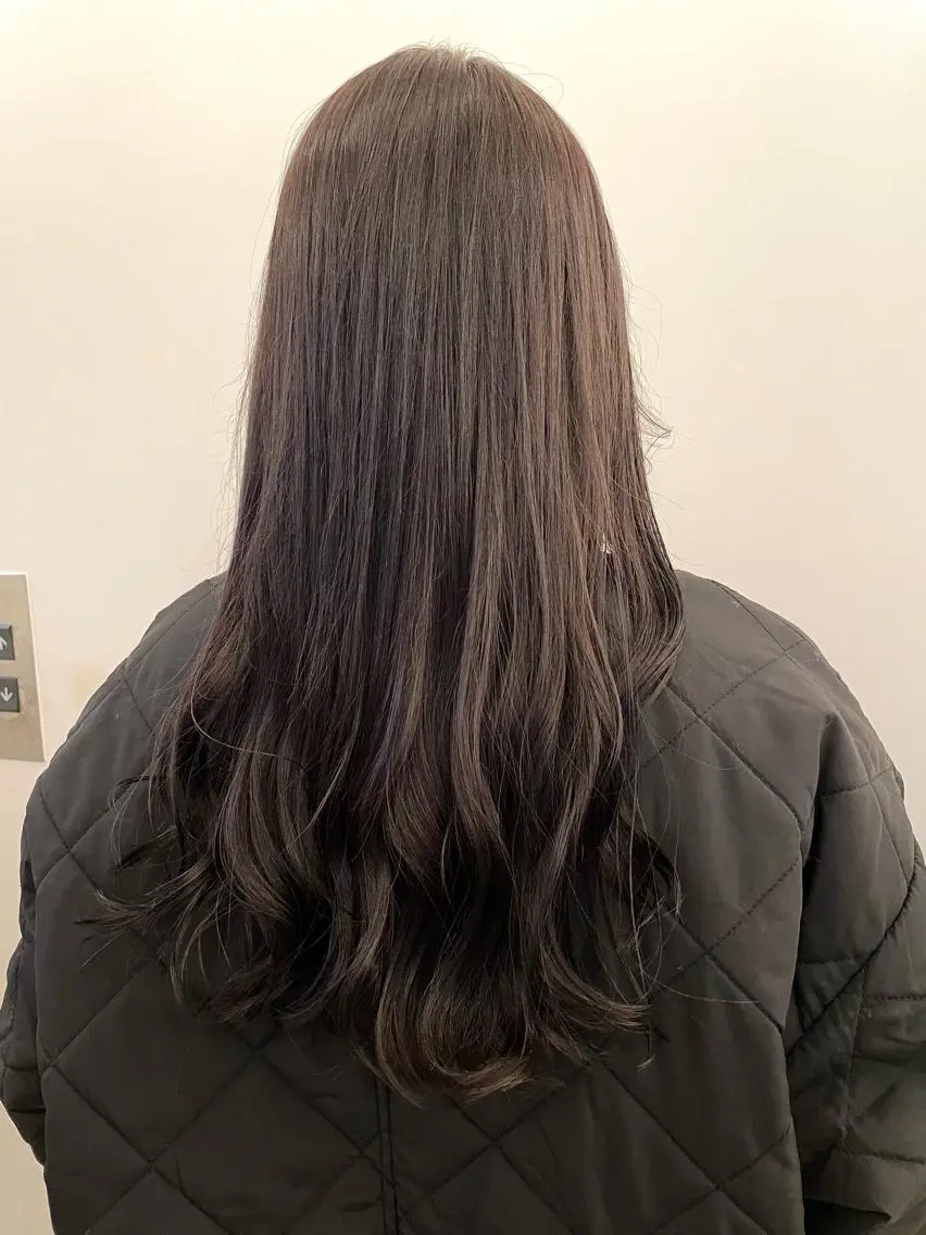 ロング カラー グレージュ カット ヘアカラー 💘韓国レイヤー上 品カラーruru💘のヘアスタイル