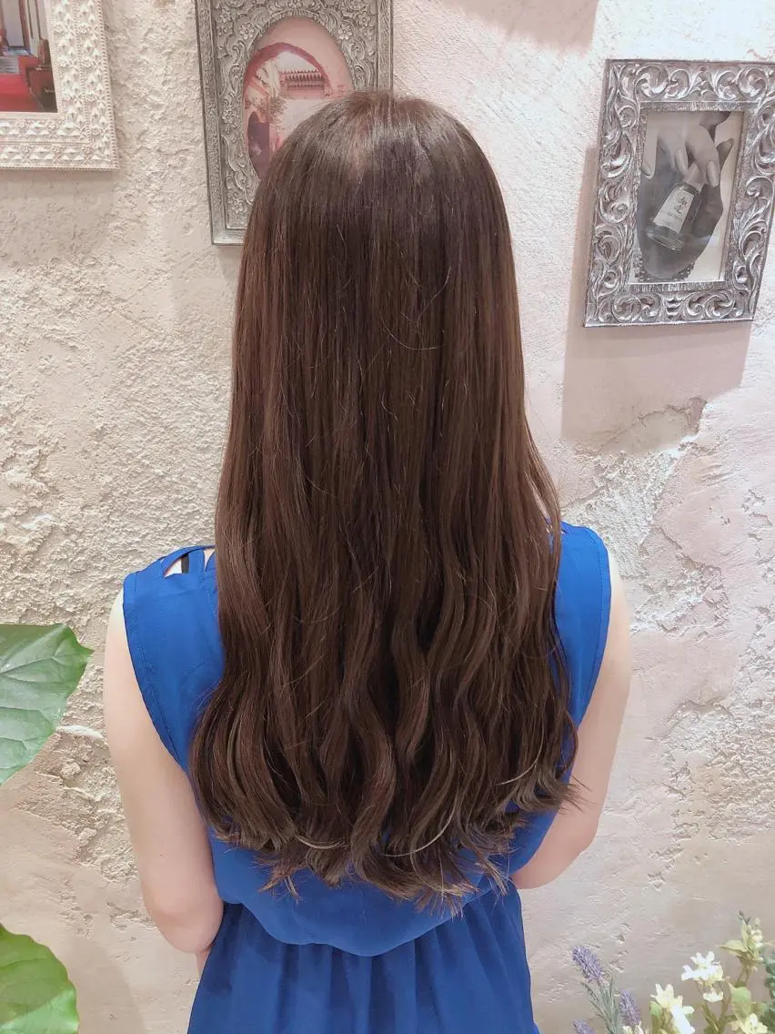 セミロング アッシュ カット ヘアカラー トリートメント 代表山口ひな 髪質改善のプロのヘアスタイル
