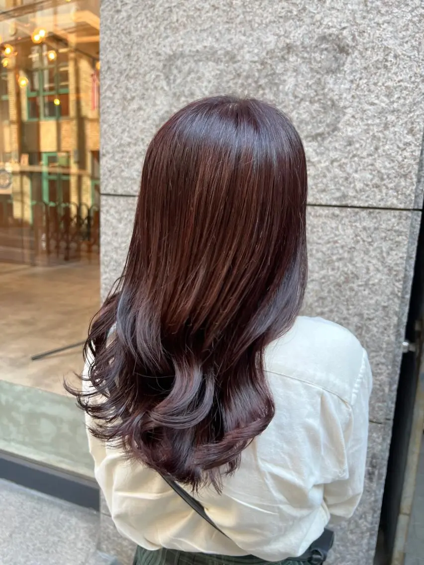 ロング カラー ピンクカラー カット ヘアカラー トリートメント THINK SHOP sakiのヘアスタイル