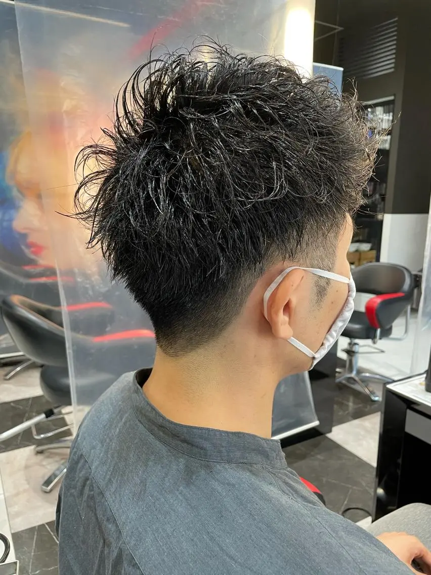 ショート パーマ ショートヘア メンズヘア特化 崎田 成人のヘアスタイル