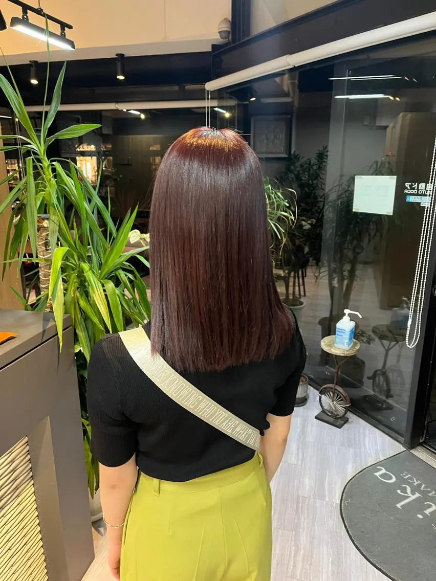 ミディアム alu yuinaのヘアスタイル