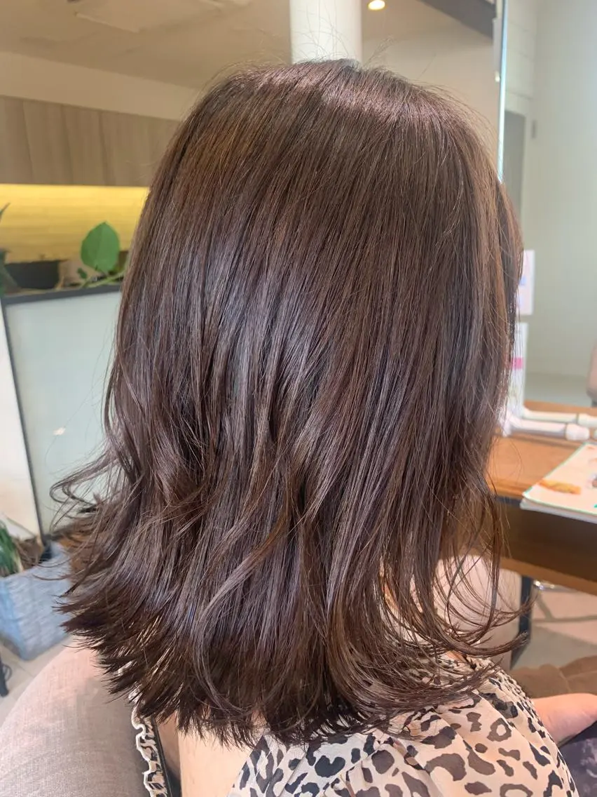 ミディアム ボブ 外ハネヘア 青木 くるみのヘアスタイル