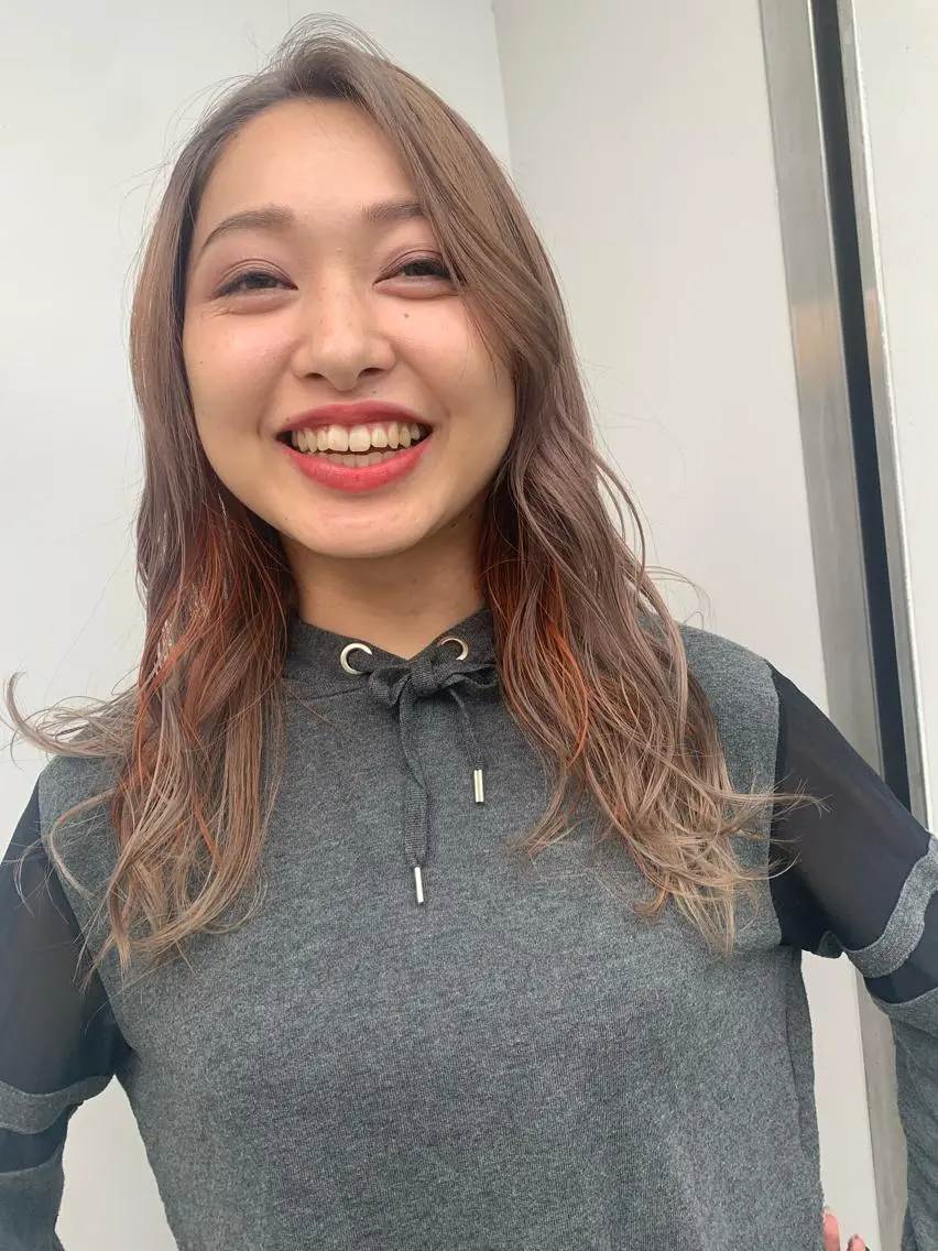 セミロング カラー グレージュ ミルクティーグレージュ オレンジ 中目黒🌼 🌼ハナのヘアスタイル