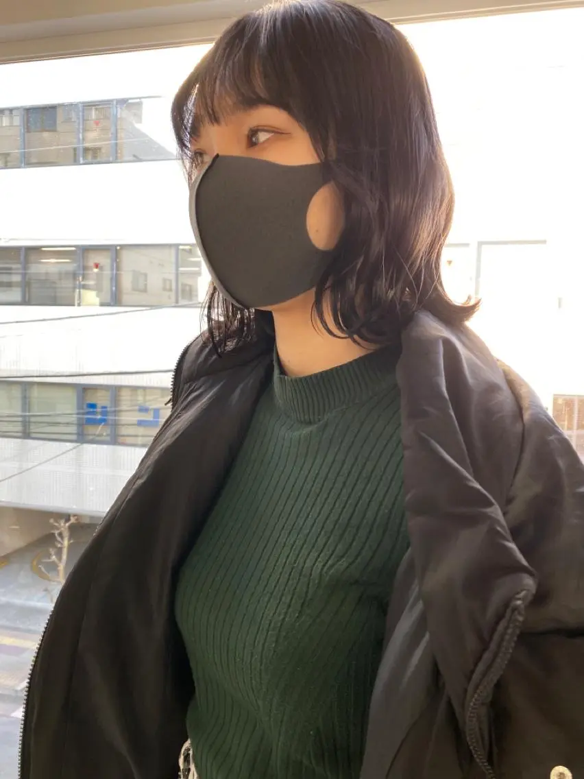 ミディアム カラー KOOKI スティードトーキョーのヘアスタイル