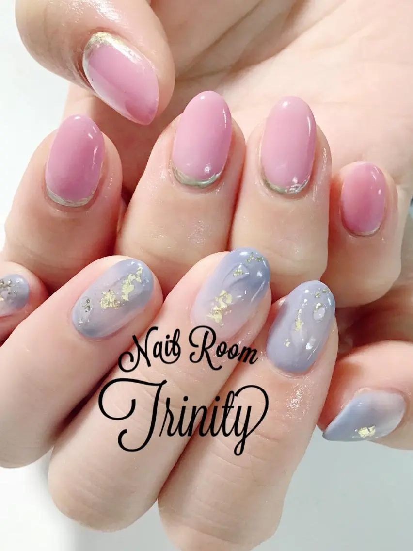 ネイル ハンドネイル Trinity ネイリストスタッフのネイルデザイン