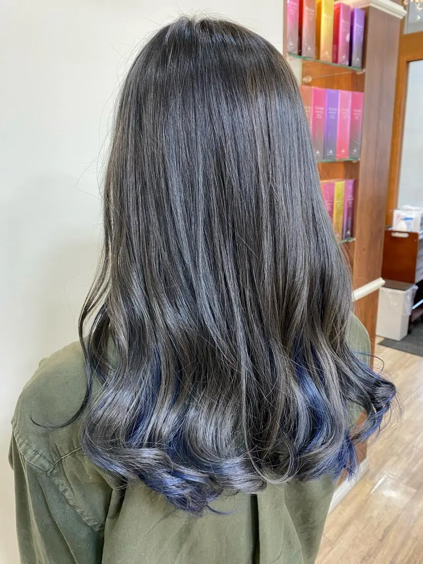 カラー SALOWIN栄 高須大貴のヘアスタイル