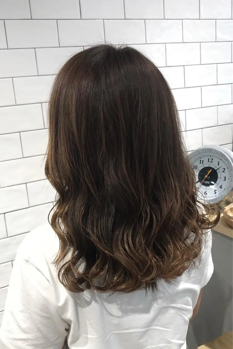 セミロング カラー カット パーマ トリートメント 原山 直人のヘアスタイル