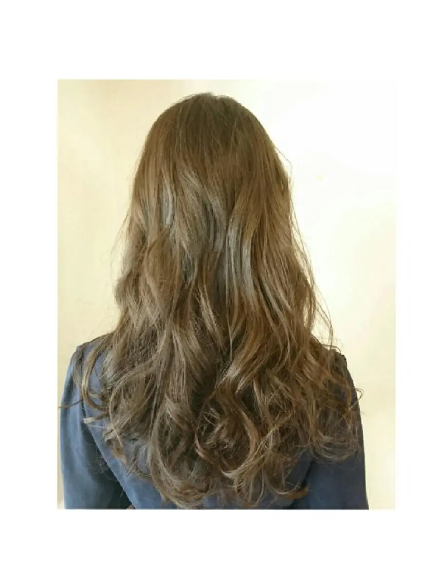 ロング カラー アッシュ ベージュカラー RU RIのヘアスタイル
