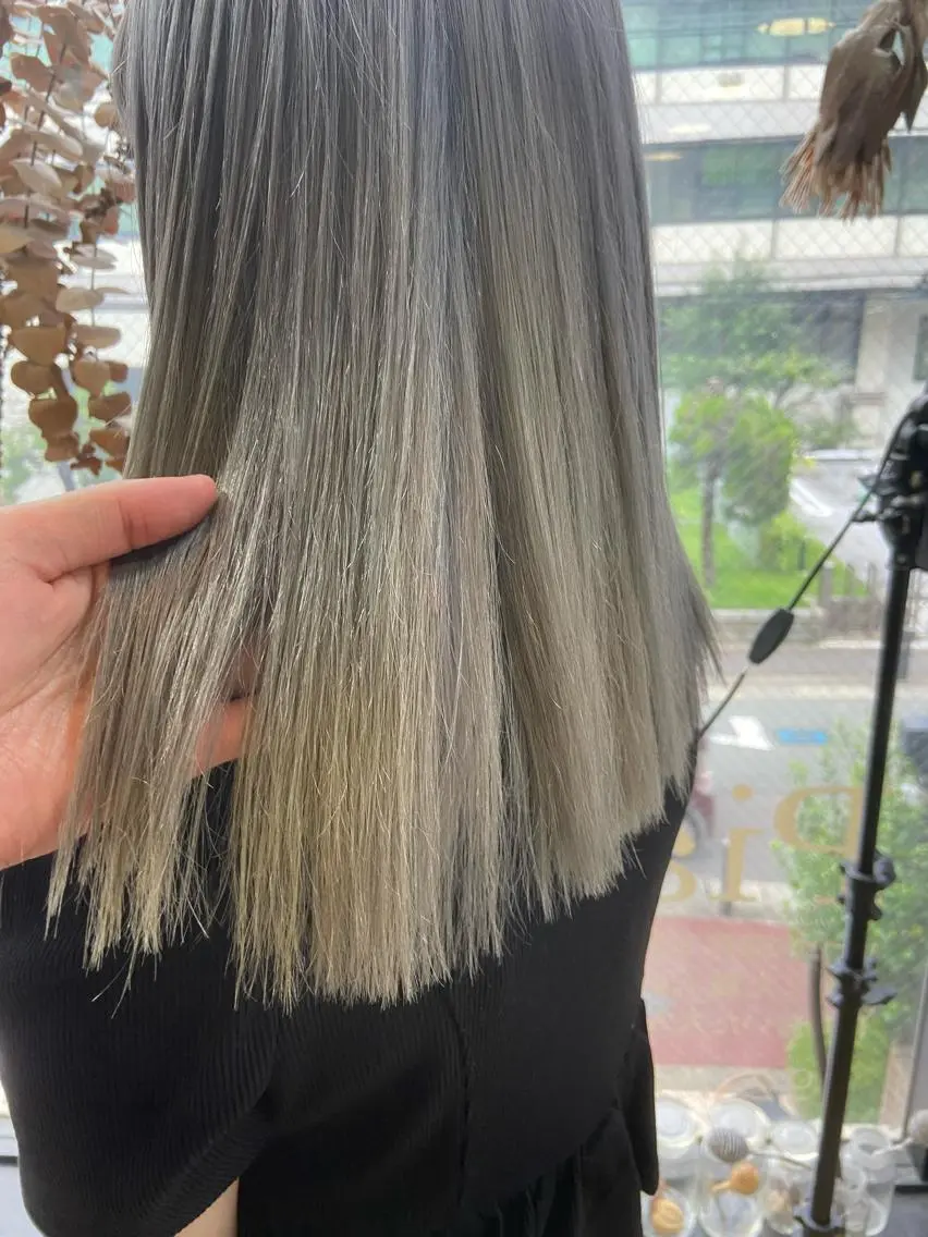 セミロング カラー ハイトーンカラー 松尾太樹 【pia】福岡美容室のヘアスタイル