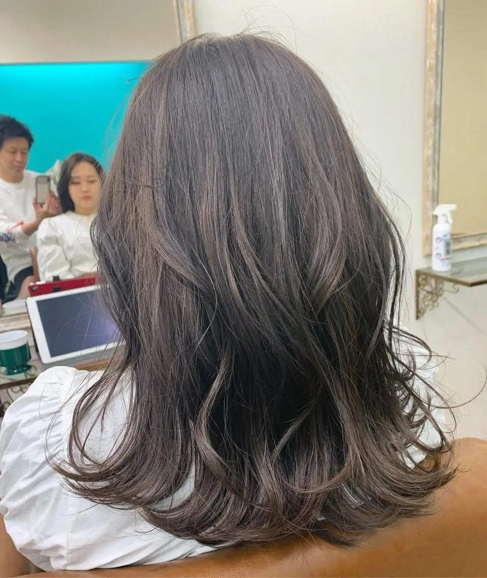 セミロング カラー アッシュ ベージュカラー TOWA 野村　コウダイのヘアスタイル