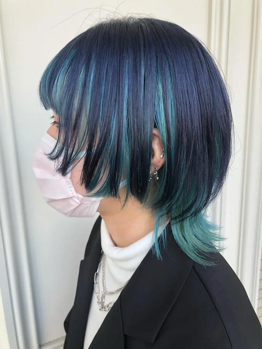 ミディアム カラー 森安 華楠のヘアスタイル