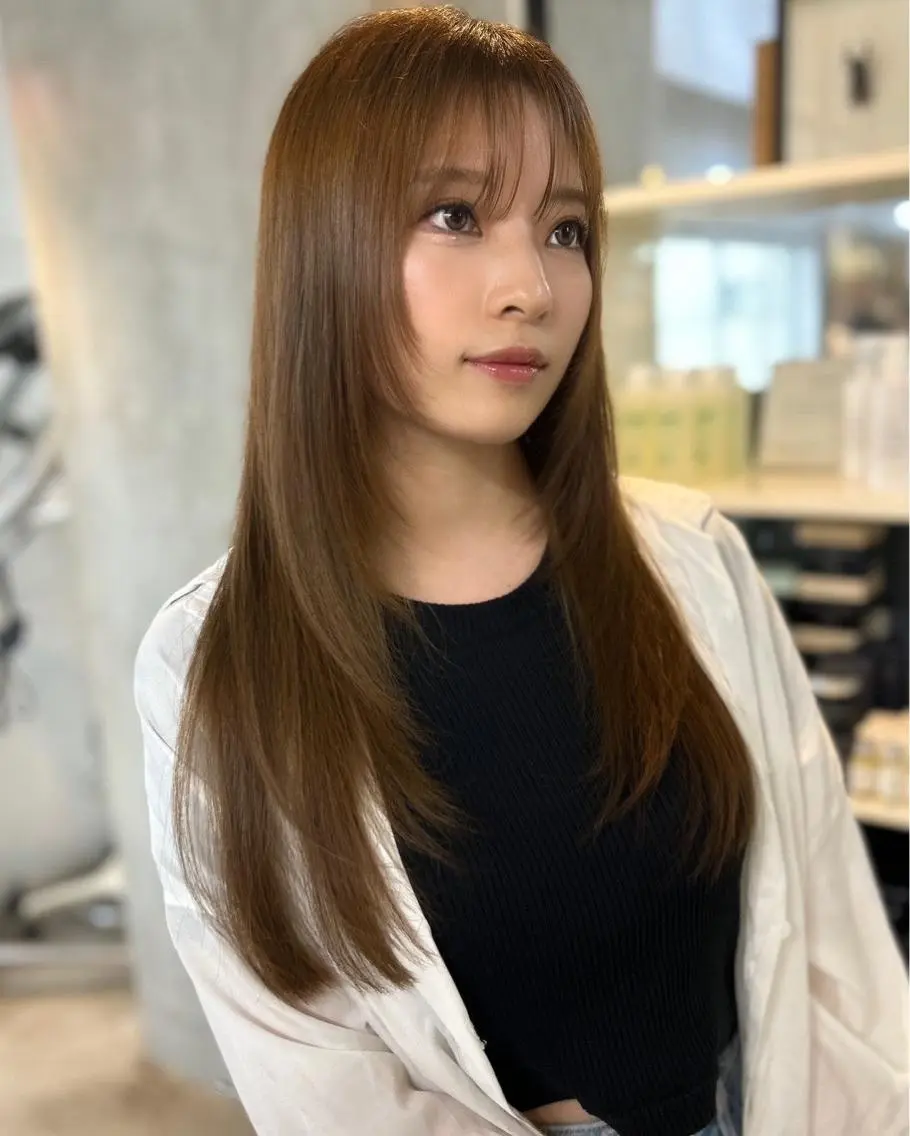 ロング レイヤーカット ワンホンレイヤー カット ヘアカラー トリートメント Life salon SAKURAのヘアスタイル