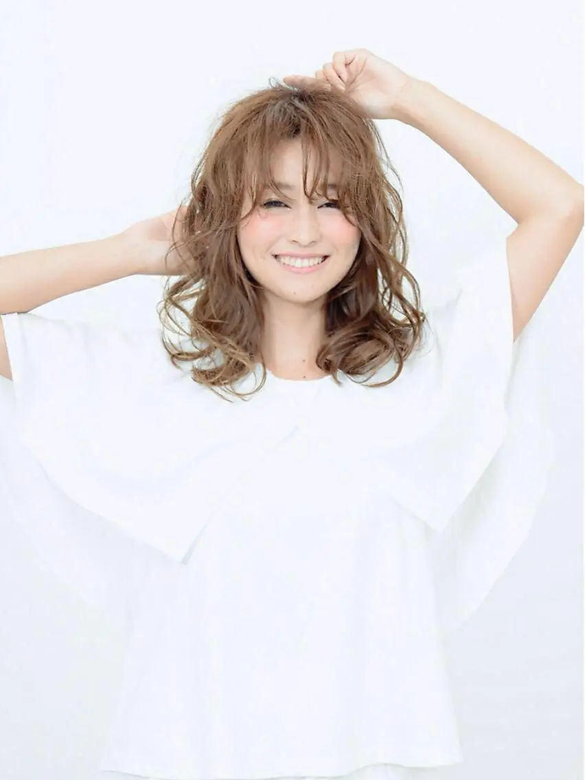 セミロング 🌟リュウヤ🌟髪質 改善🌟のヘアスタイル