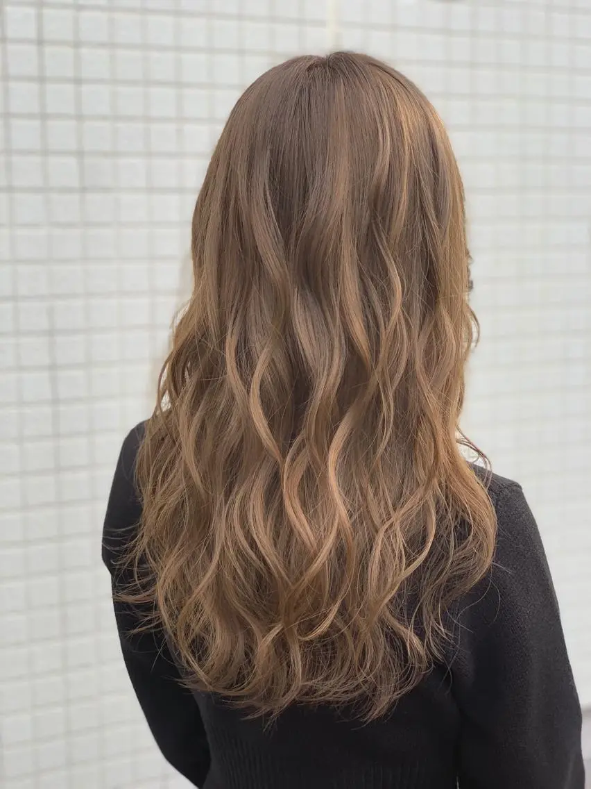 ミディアム 豊中駅3分eha レッスンモデルのヘアスタイル