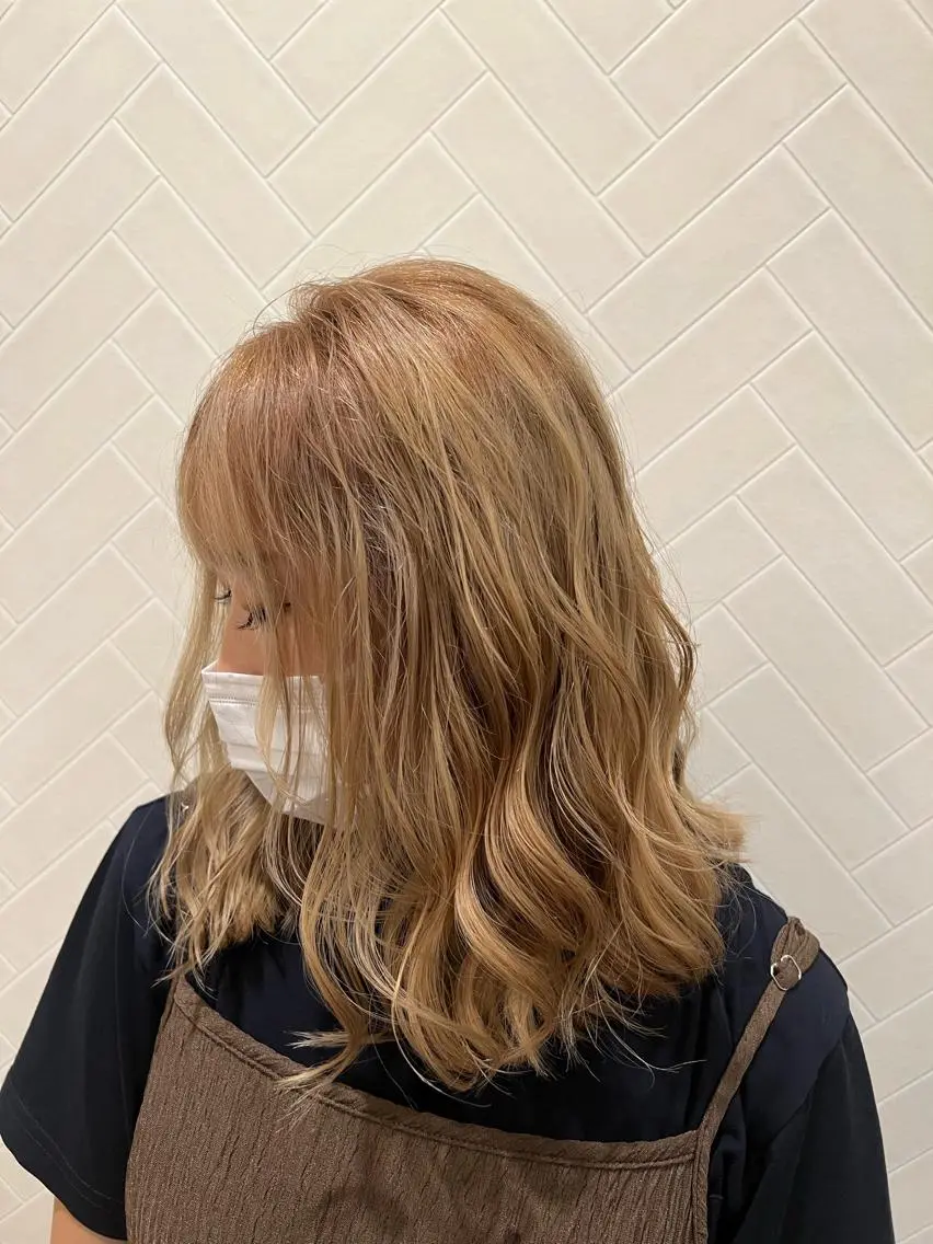 カラー ベージュカラー ミルクティーベージュ ピンクカラー 中原 なおこのヘアスタイル