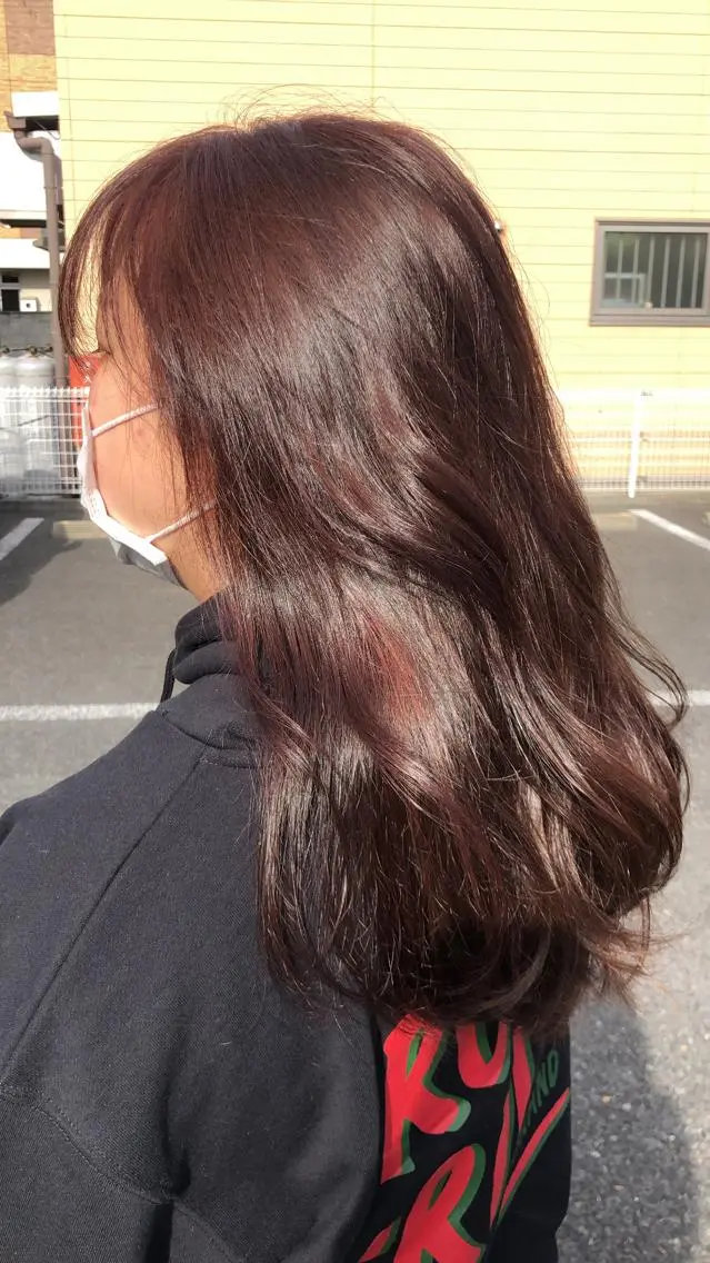ロング カラー ブリーチ ブリーチなしカラー ヘアカラー トリートメント 川元 汐音のヘアスタイル