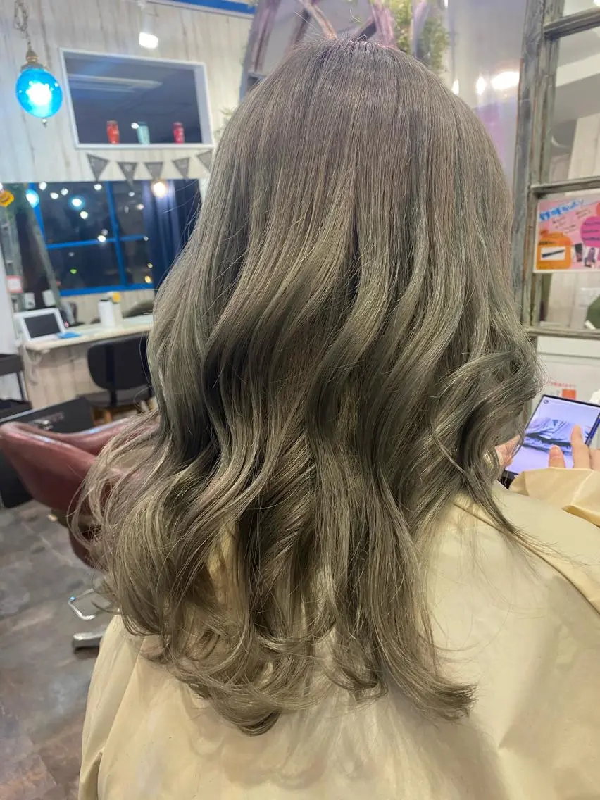 セミロング カラー くせ毛多毛特化 高橋　淳のヘアスタイル