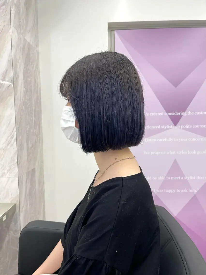 ショート 店長 MANAMI 艶カラー／骨格ボブのヘアスタイル