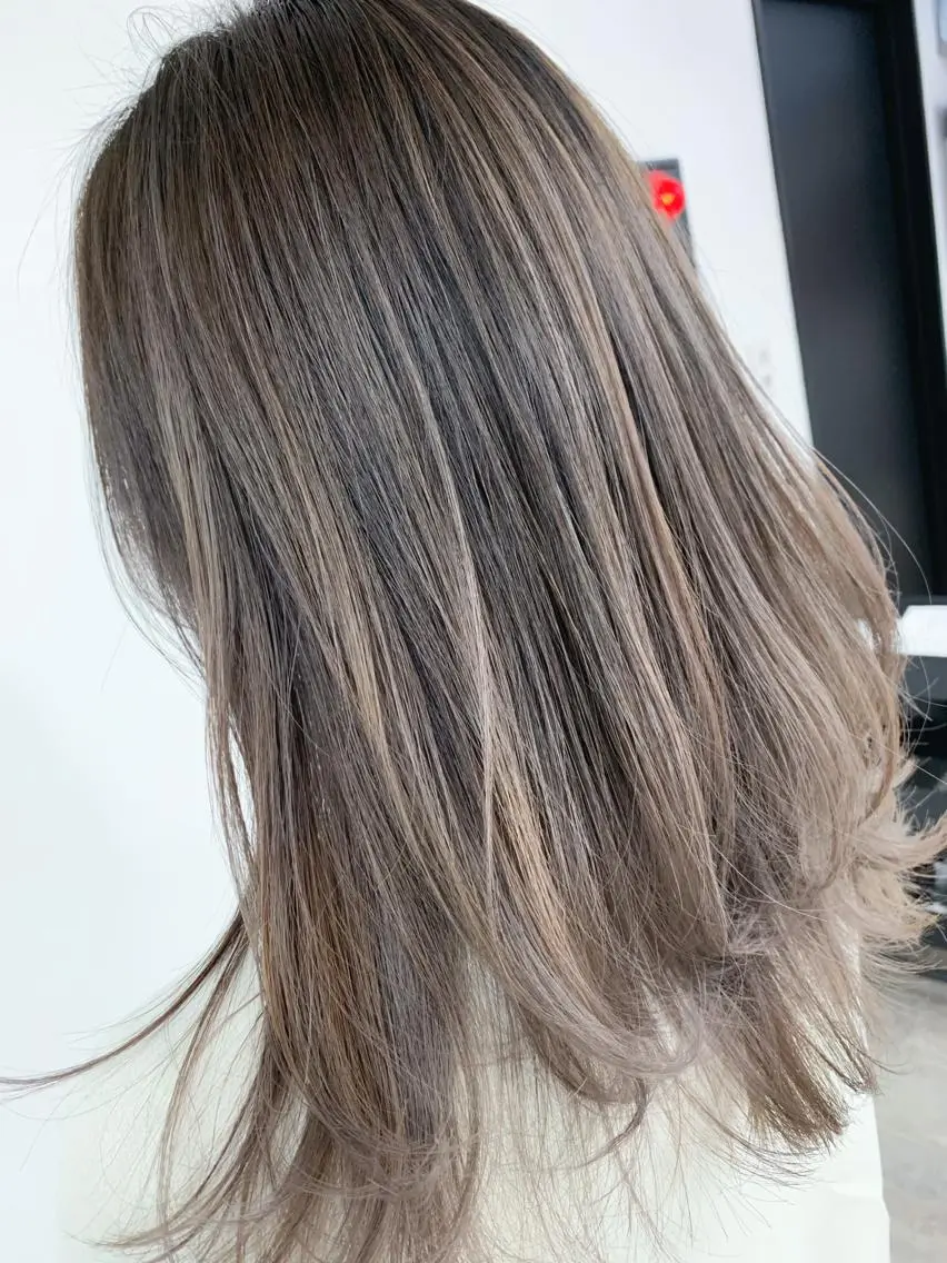 セミロング ヘアカラー トリートメント 🥇近藤 恭輔🥇 Recharme新保のヘアスタイル