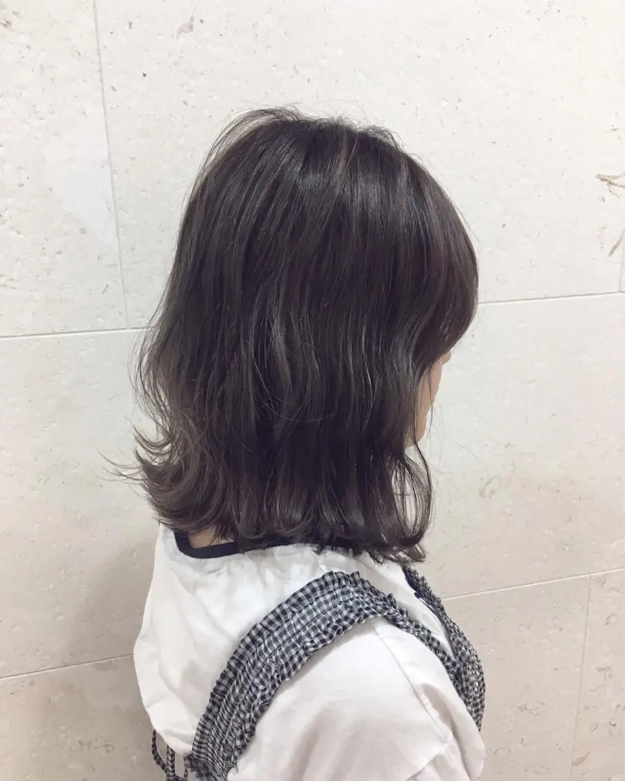 ミディアム レイヤーカット トリートメント カット ヘアカラー トリートメント 斉藤 貴也のヘアスタイル