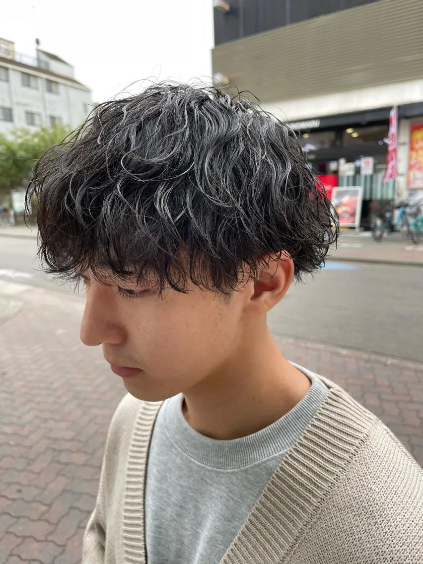 ショート パーマ メンズ メンズパーマ メンズツイストパーマ ツイストスパイラルパーマ ツーブロック 刈り上げ メンズパーマ特化/ メッシュ/薫/店長のヘアスタイル