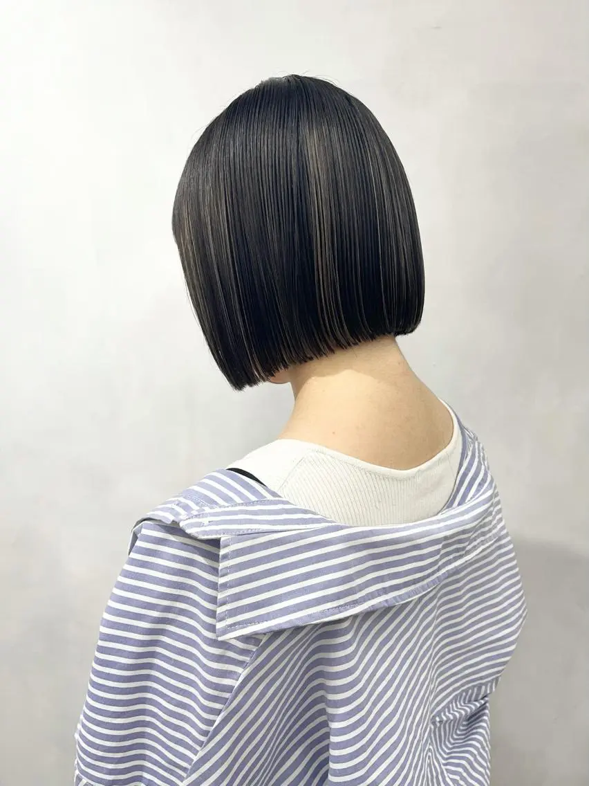 ショート カラー ハイライトカラー ボブ ハイライト ヘアカラー トリートメント 🦋レイヤーカット ミドリカワ🦋のヘアスタイル