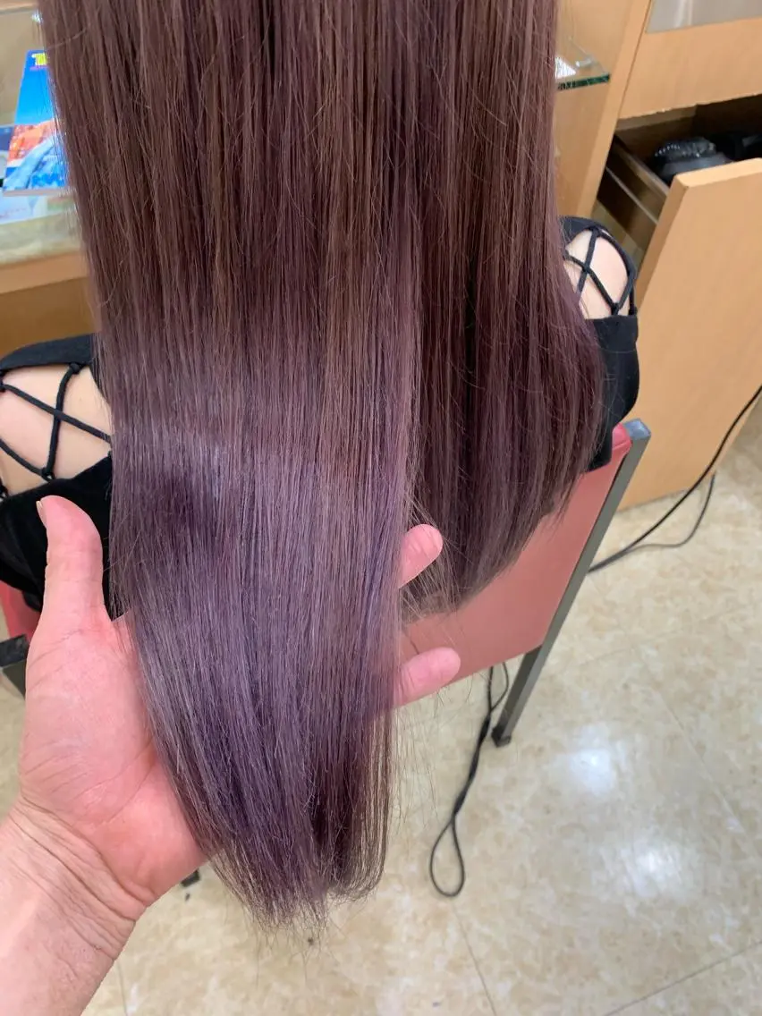 カラー ✨艶ブリーチカラー ✨四ノ宮裕己のヘアスタイル