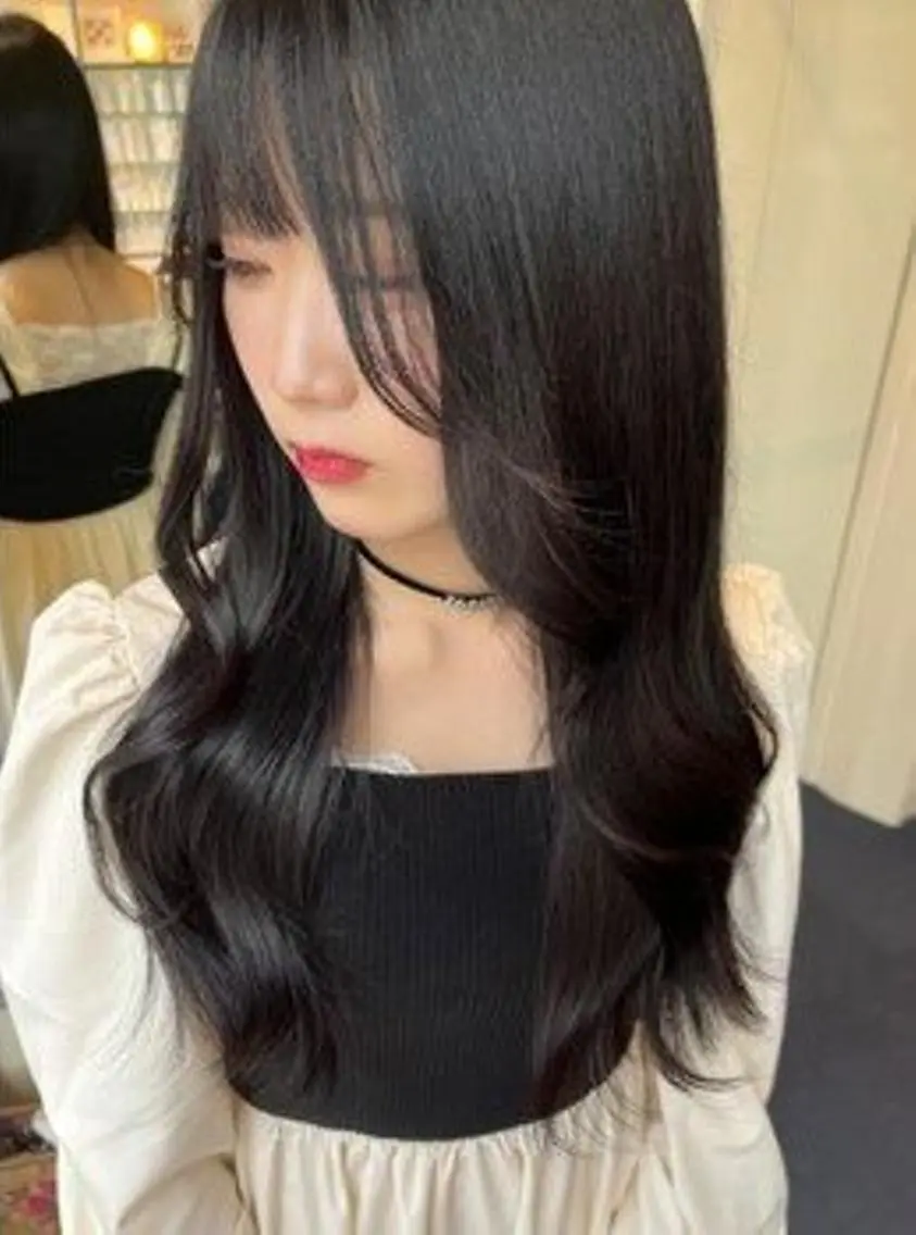 ロング ヘアカラー 高田 羊真のヘアスタイル