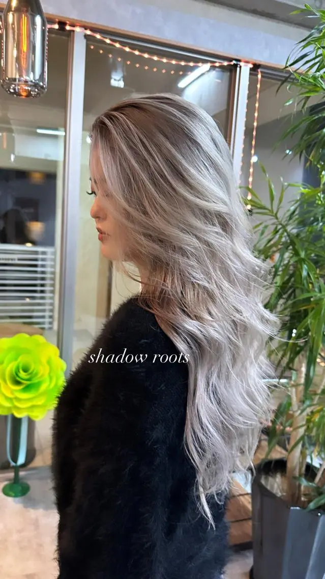 ロング andKおもろまち店 艶ダブルカラー✨のヘアスタイル