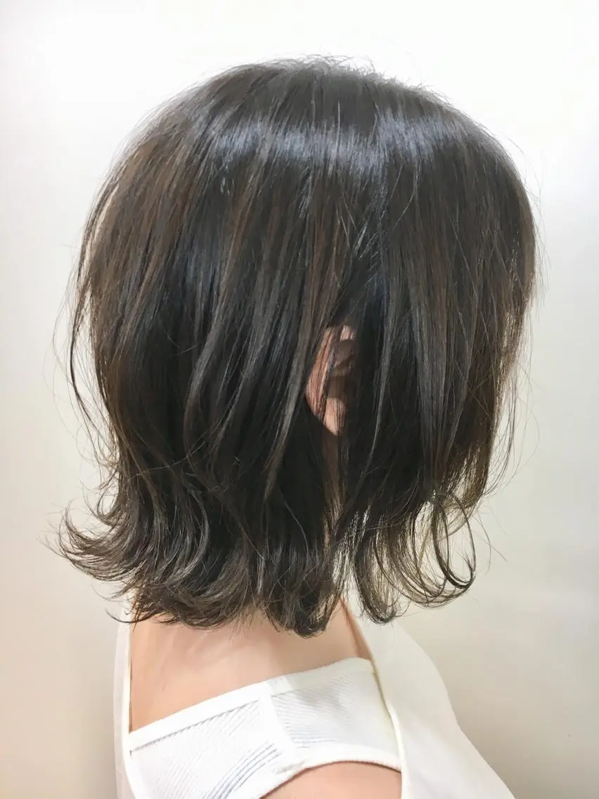 ショート 外ハネヘア ヘアカラー 永井 大希のヘアスタイル