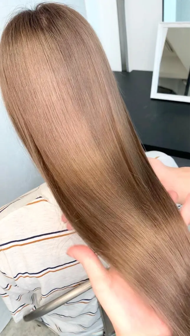 カット ヘアカラー トリートメント 及川シゲル 髪質改善講師のヘアスタイル