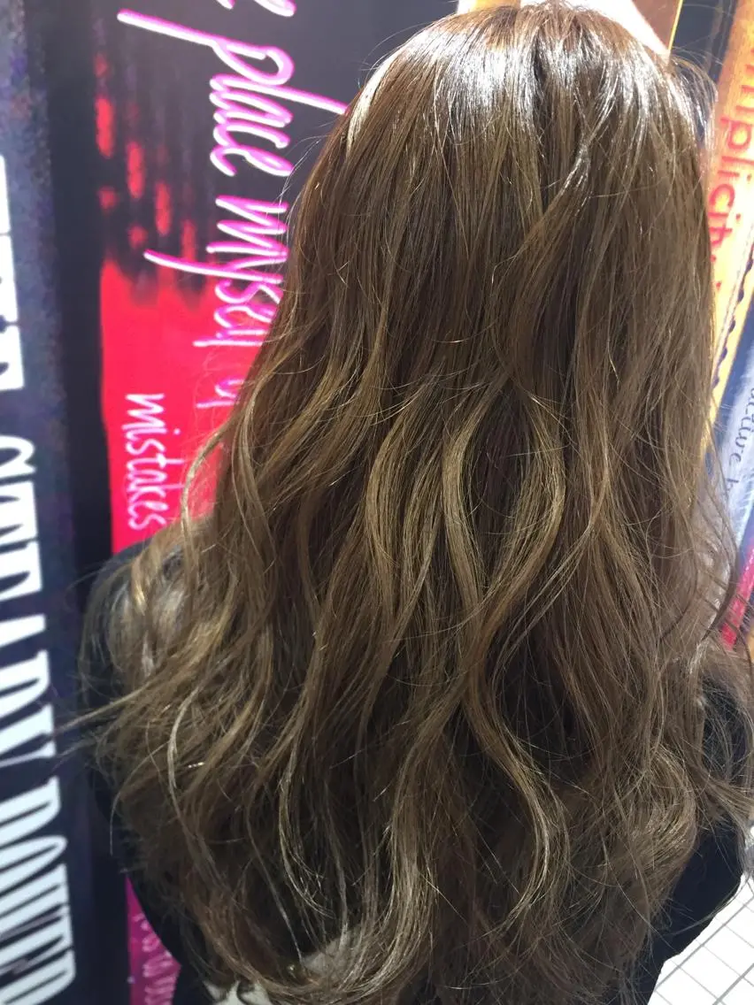 ロング カラー ヘアアレンジ グレージュ ハイライトカラー ハイライト ヘアカラー トリートメント Ma ruのヘアスタイル