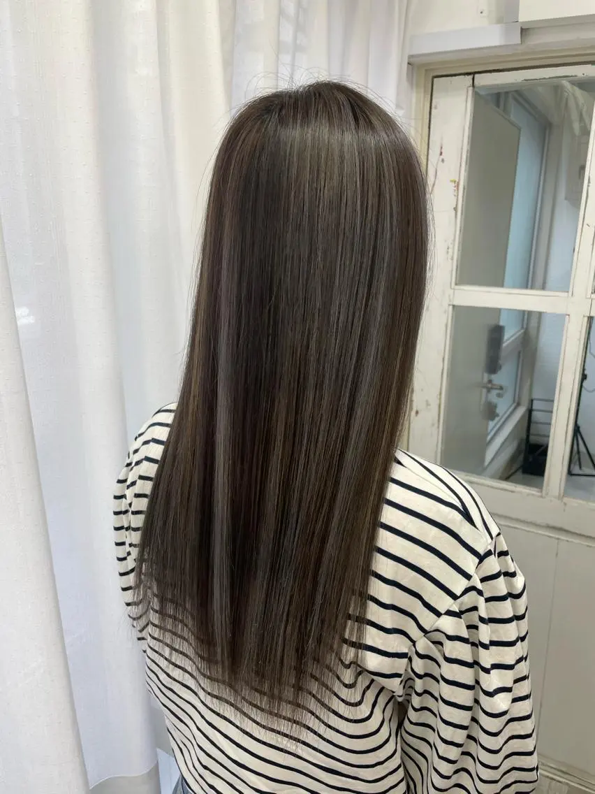 ロング カラー ヘアカラー 韓国ヘア🤍髪質改善 🇰🇷AKANEのヘアスタイル